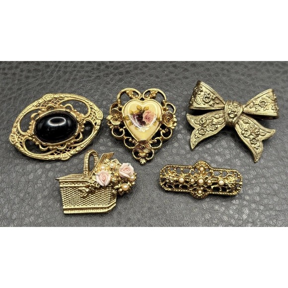 1928 Jewelry - VTG Lot Of 5 Brooch Pin 3 1928 Brand Floral Heart Bow Basket Victorian Style